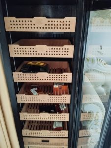 sua-tu-cigar-bo-chay-nuoc-2 